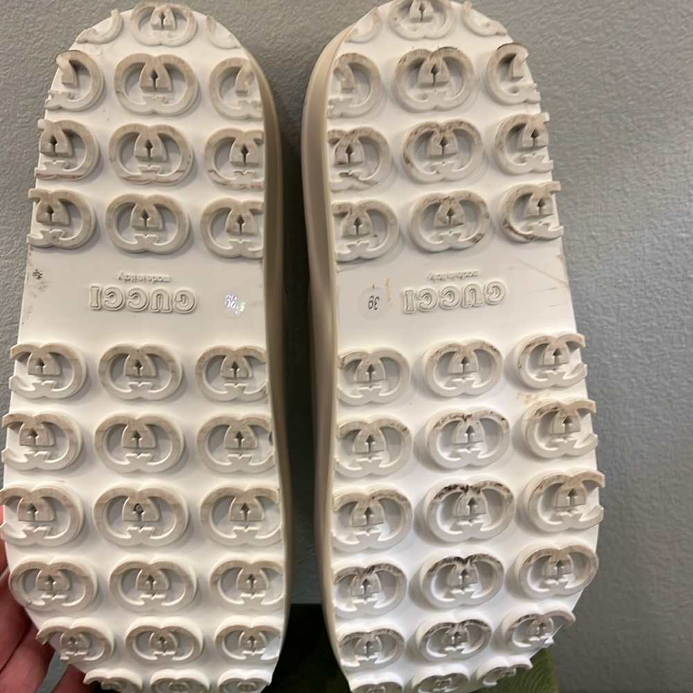 Gucci Platform Slides - Picture 5 of 5